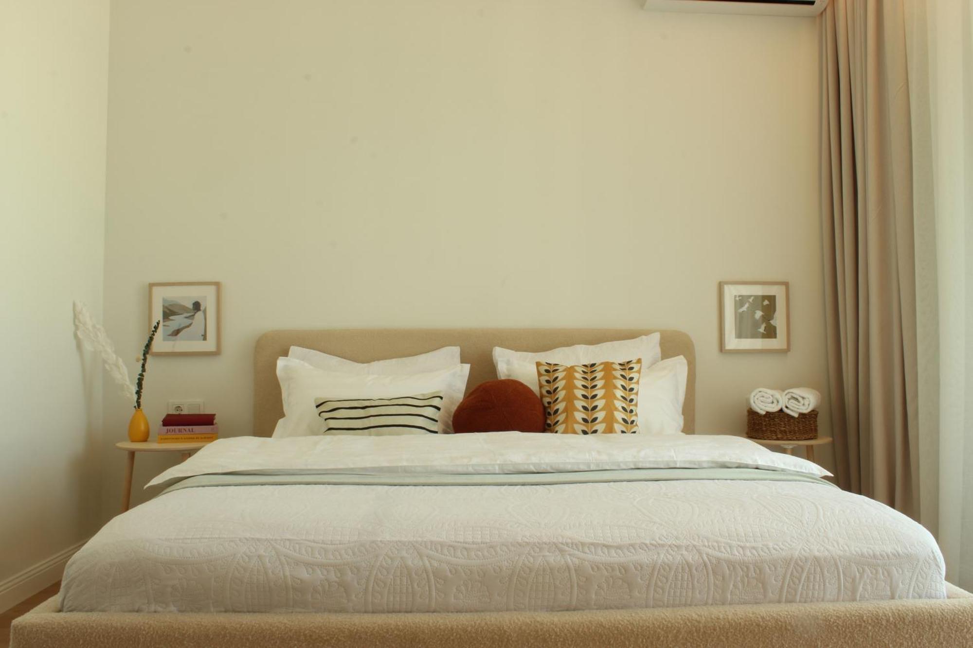 уютные в 4you и Amir Apartment Almaty