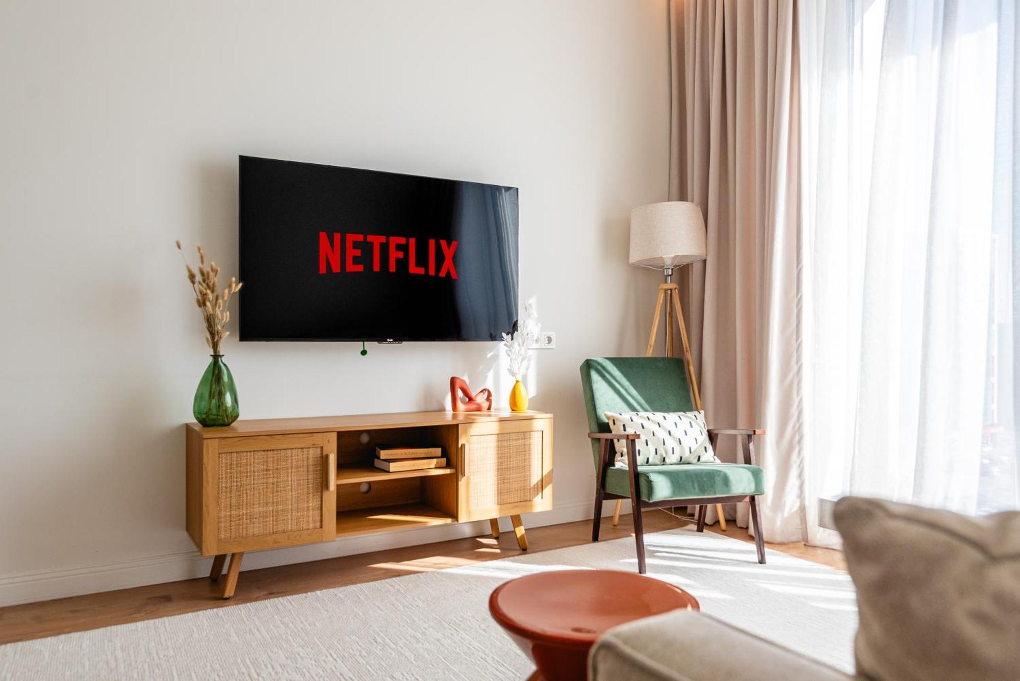 уютные в 4you и Amir Apartment Almaty
