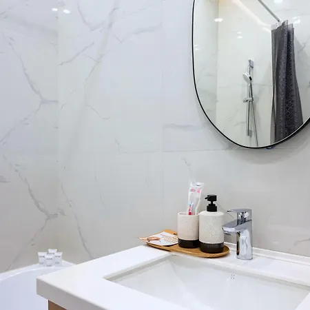 Уютные Апартаменты В 4You И Amir Almaty Exterior photo