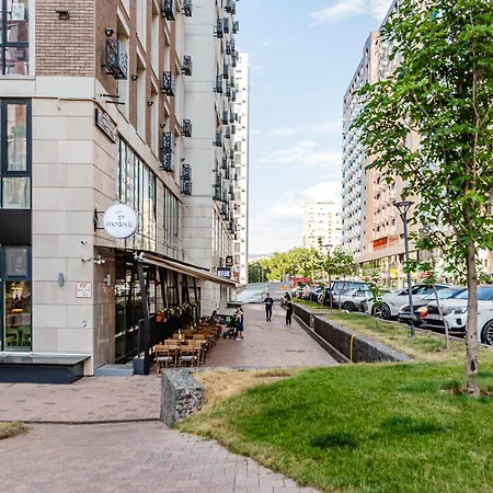 Уютные Апартаменты В 4You И Amir Almaty Exterior photo