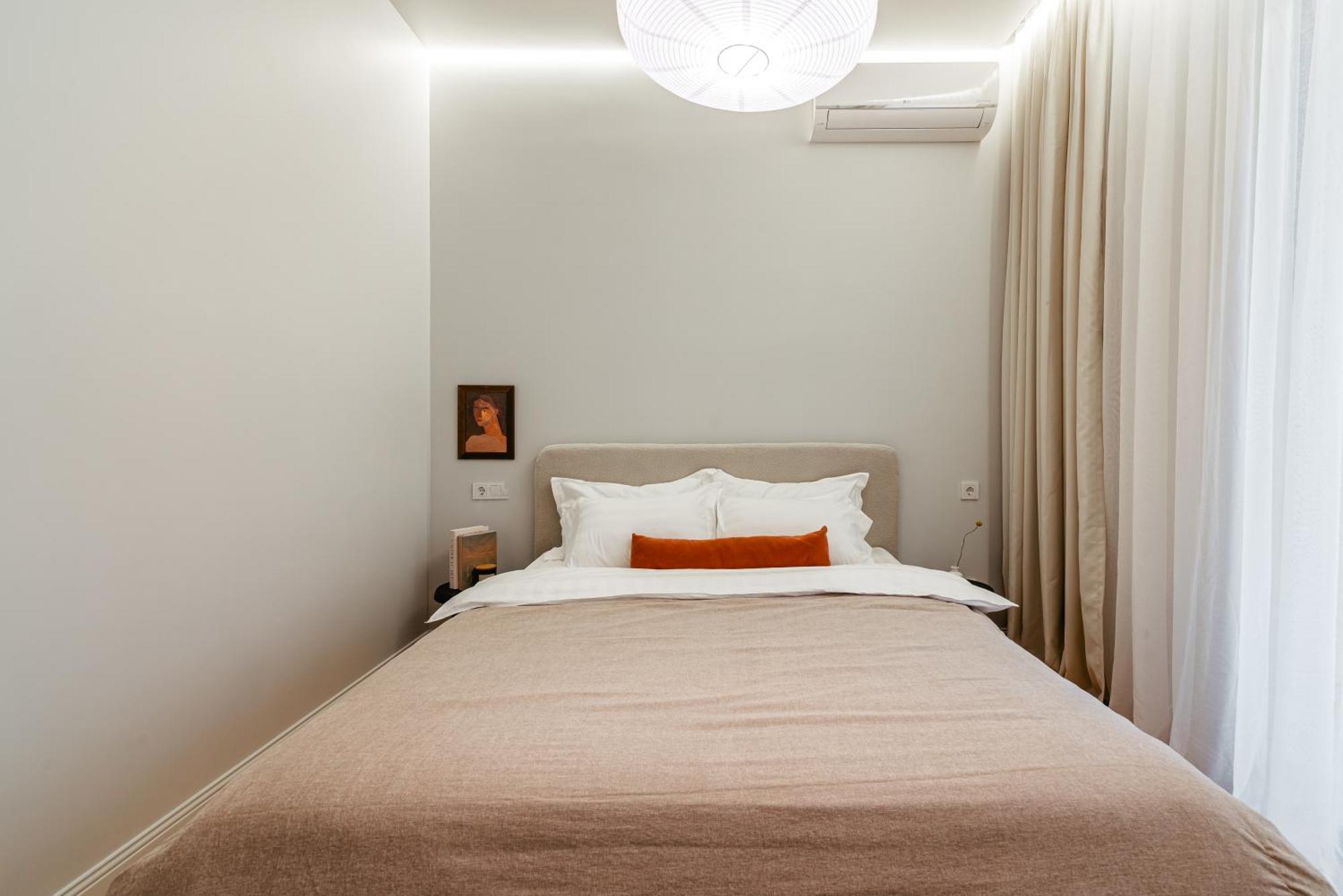 уютные в 4you и Amir Apartment