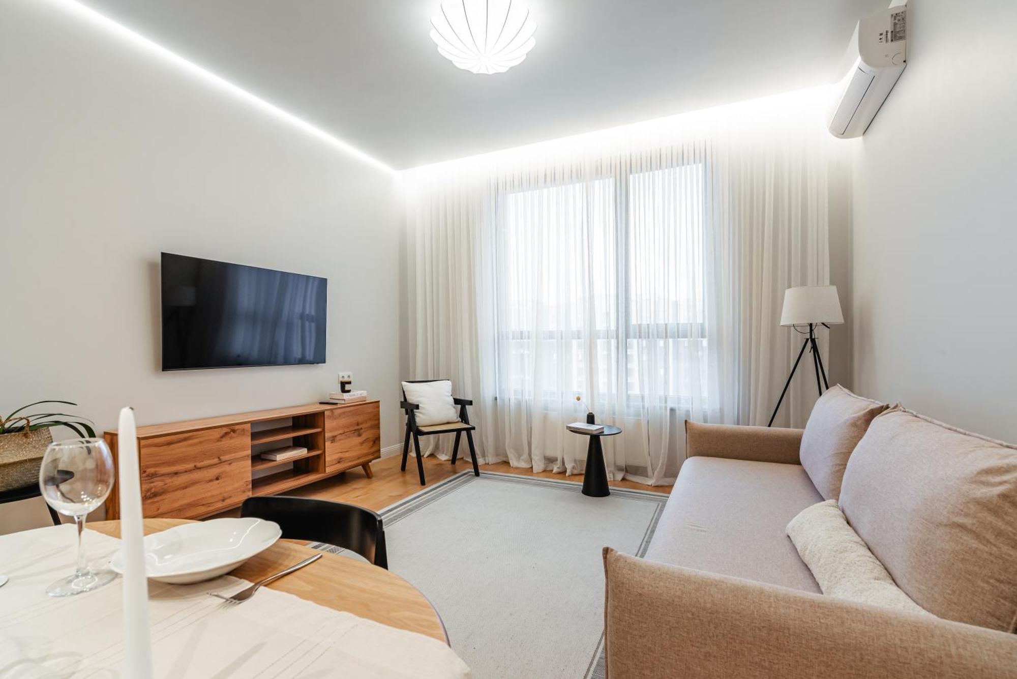 уютные в 4you и Amir Apartment